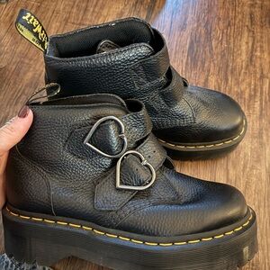 Platform doc martens